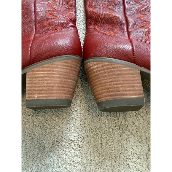 Dingo Women's Red High Cotton Cowboy Boots 9.5M Gently Used Snip Toe Pull-On - Picture 10 of 16